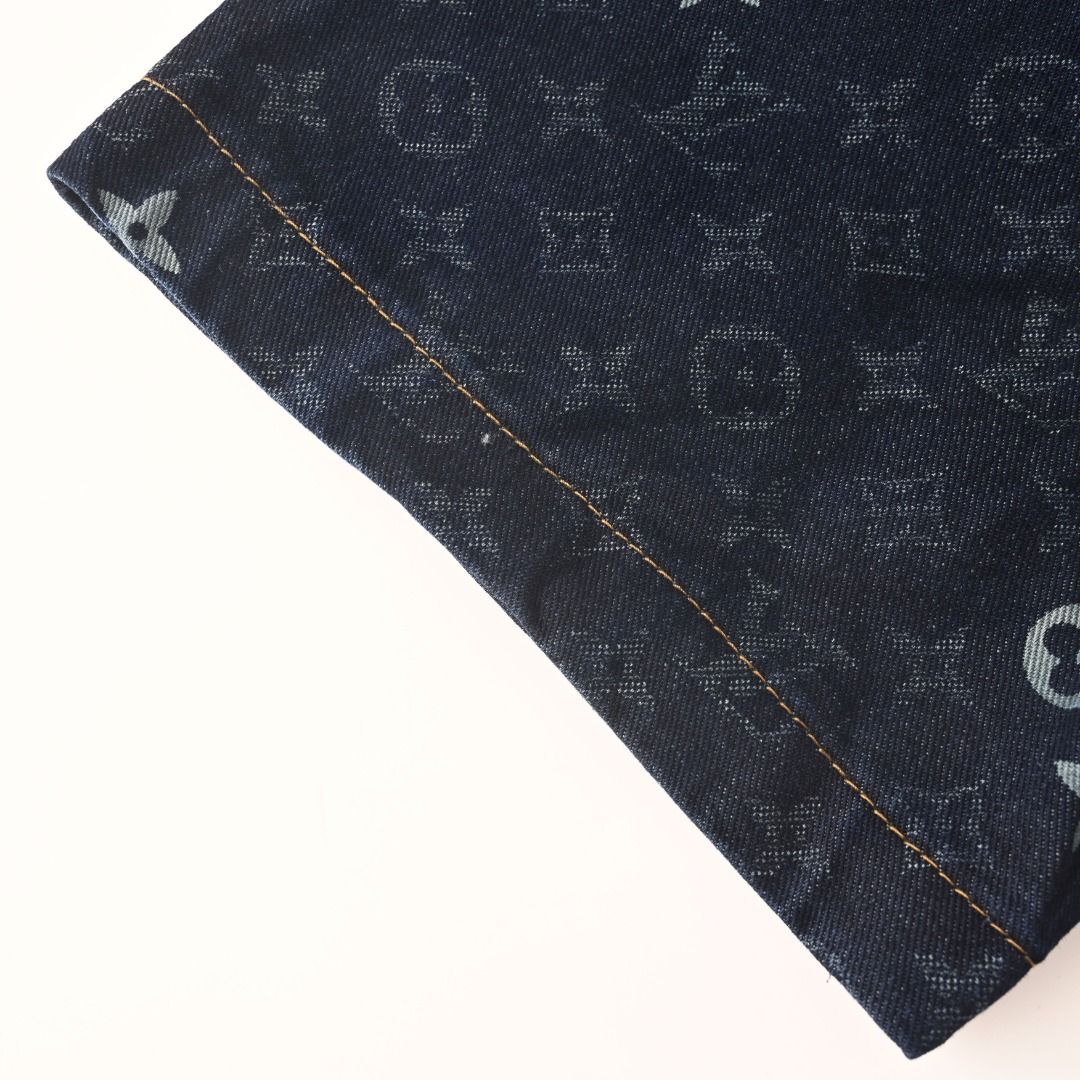 LOUIS VUITTON 모노그램 올오버 자카드 포켓 반팔 티셔츠